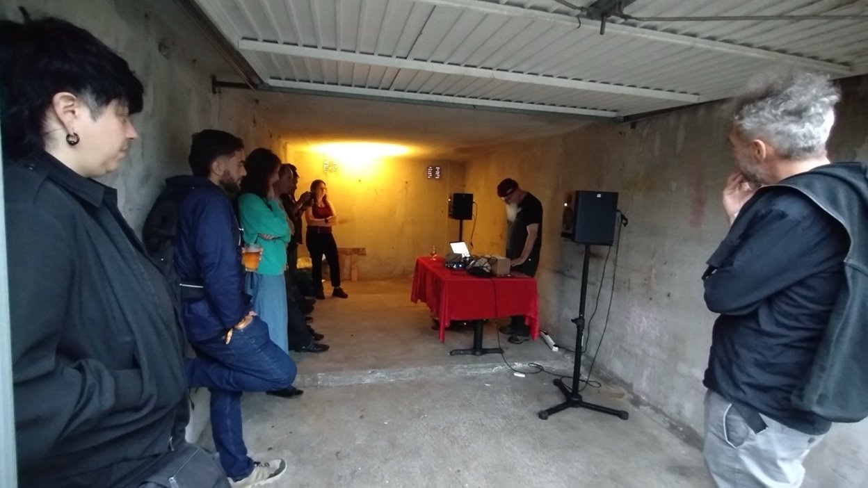 29