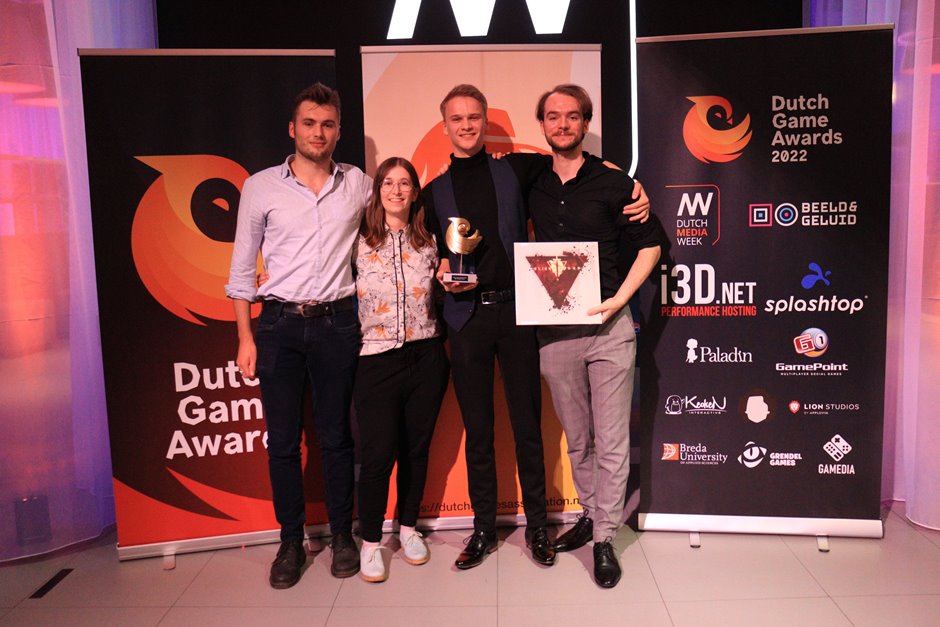 The Mantasaur team with their award